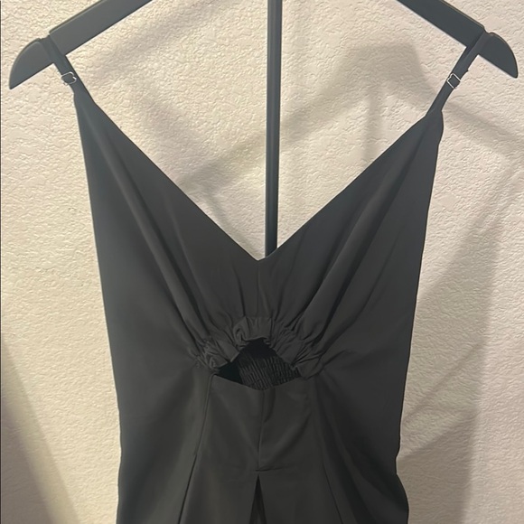 Dresses & Skirts - Elegant Black Sleeveless Maxi dress. Size XXL.
